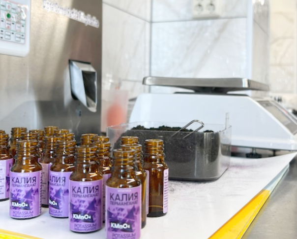 Фасовка продукции на производственной базе FITONORDIC LAB